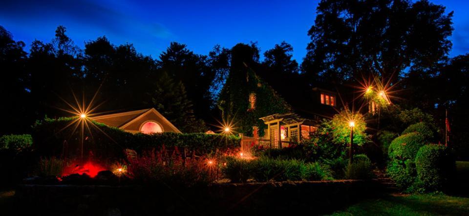 Howarth House Bed And Breakfast Fitchburg Exterior foto